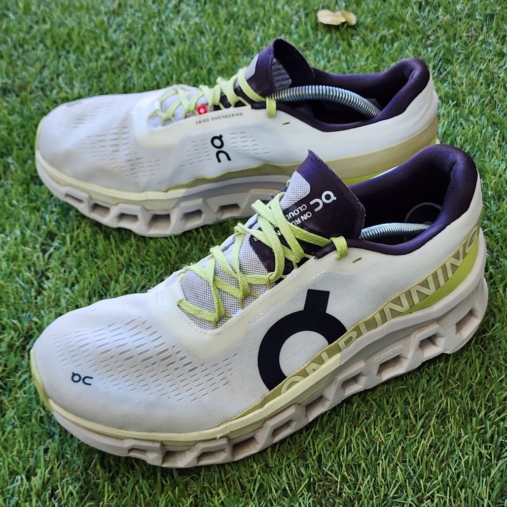 ON CLOUDMONSTER - Mens Sneakers - SIZE 10